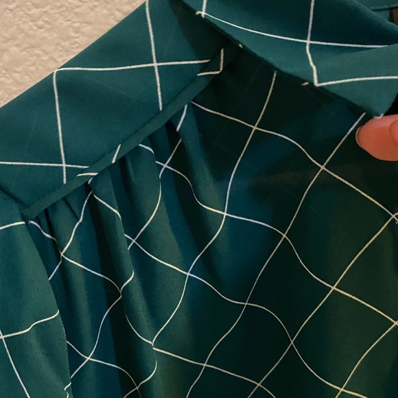 Elegant Teal Checkered Men's Shirt - Picture 3 of 5